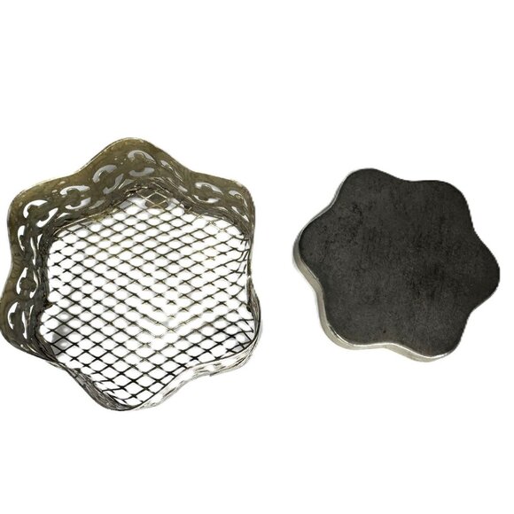 Vintage Small Filagree Wire Mesh Silver Toned Jewelry Box Trinket Box - Picture 6 of 8